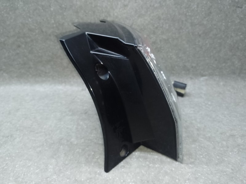 Фонарь наружный правый OUTLANDER XL 05-13 2007 3.0 6B31