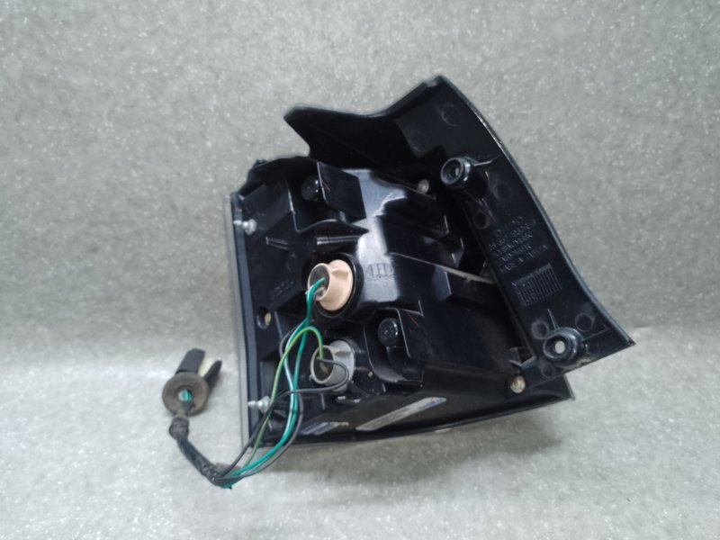 Фонарь наружный правый MITSUBISHI OUTLANDER XL 05-13 3.0 6B31