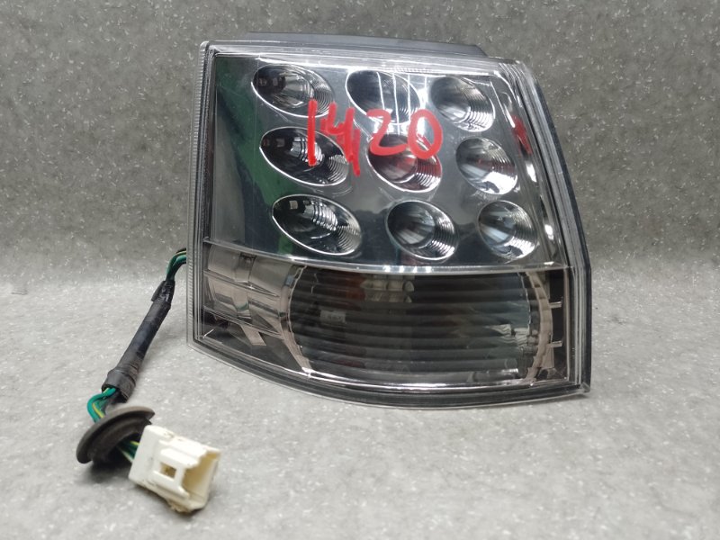 Фонарь наружный левый MITSUBISHI OUTLANDER XL 05-13 2007 3.0 6B31 8330A379 Б/У