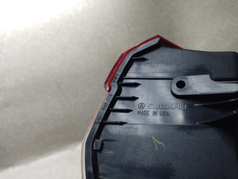 Фонарь наружный левый OUTBACK BS 14-21 2015 2.5 FB25B