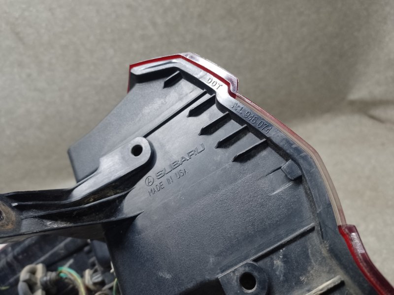 Фонарь наружный правый OUTBACK BS 14-21 2015 2.5 FB25B