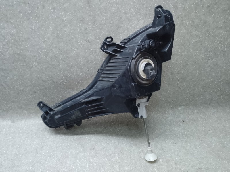 Противотуманная фара правая ELANTRA MD 10-15 2015 1.8 G4NB