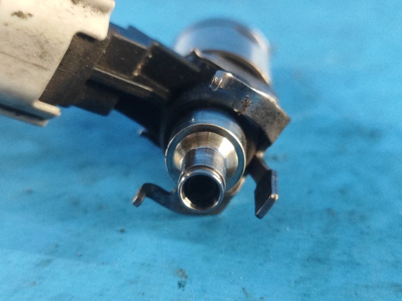 Форсунка топливная FORD FOCUS 10-18 2.0 C20HDEX