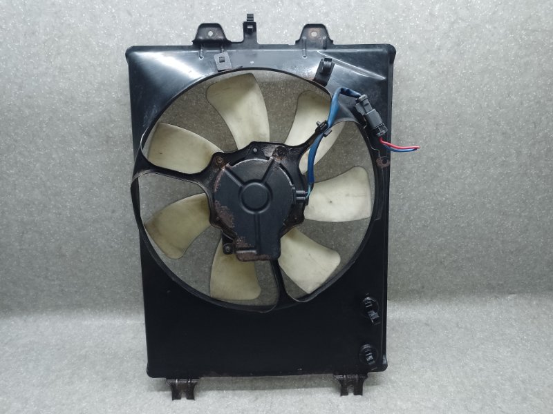 Диффузор вентилятора основного радиатора правый MDX (YD2) 06-13 2008 3.7 J37A1