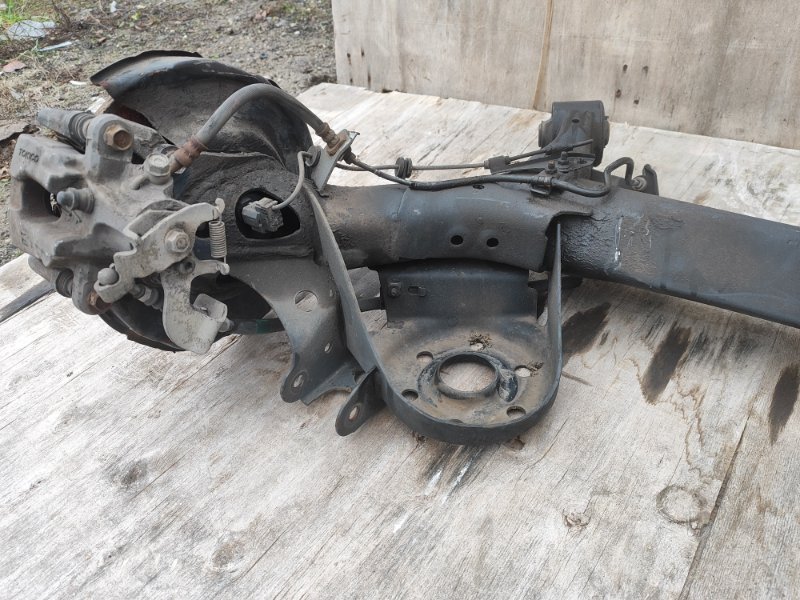 Балка задней подвески PRIUS - 30 09-17 Балка задней подвески PRIUS - 30 09-17