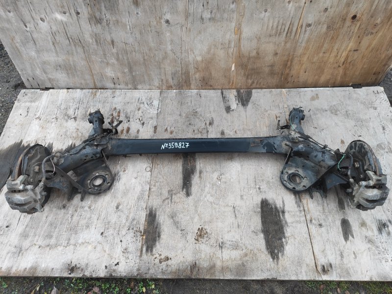 Запчасть балка задней подвески TOYOTA PRIUS PLUS 11-14 4210164010 Б/У Балка задней подвески TOYOTA PRIUS PLUS 11-14 4210164010 Б/У