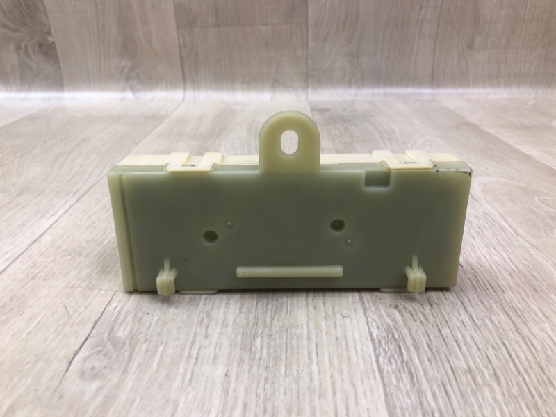 Блок управления крышкой багажника GL-CLASS X166 12-16 2012 M278928 4.7L Блок управления крышкой багажника GL-CLASS X166 12-16 2012 M278928 4.7L