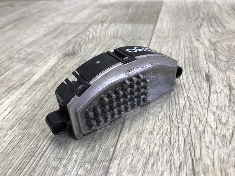 Резистор печки VOLKSWAGEN TIGUAN 16-23 2018 DGUA 2.0 5Q0 907 521 C Б/У