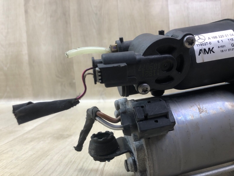 Компрессор пневмоподвески GL-CLASS X166 12-16 2012 M278928 4.7L Компрессор пневмоподвески GL-CLASS X166 12-16 2012 M278928 4.7L