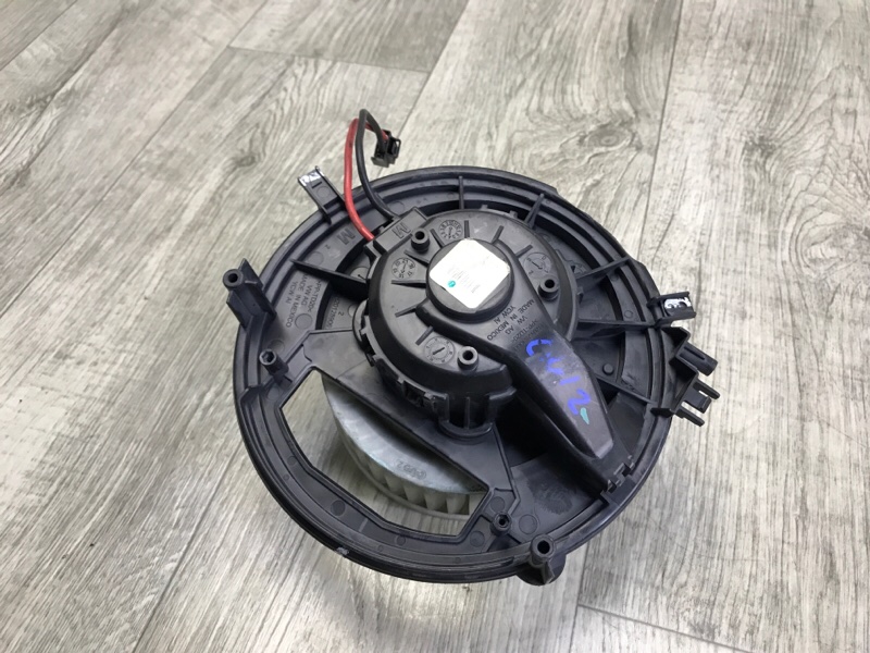 Моторчик печки TIGUAN 16-23 2018 DGUA 2.0