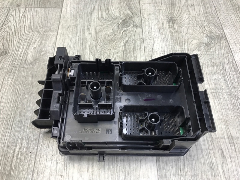 Блок предохранителей CRUZE 15- 2016 1.4T LE2