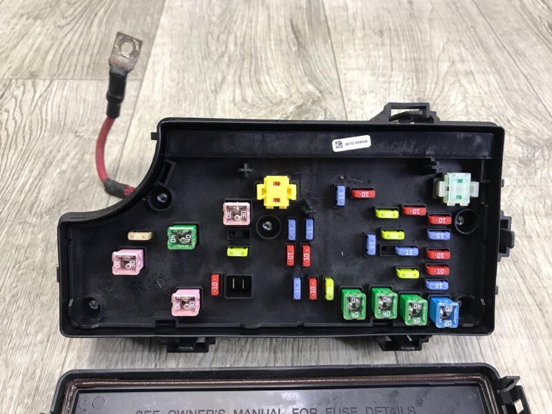 Блок предохранителей моторный отсек COMPASS 06-16 2014 2.0 ECN Блок предохранителей моторный отсек COMPASS 06-16 2014 2.0 ECN