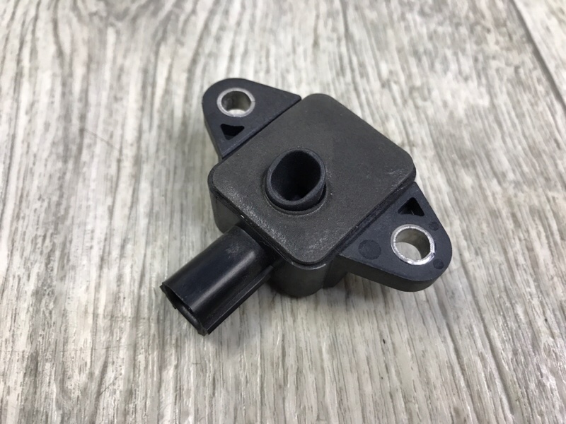 Датчик удара ACCENT RB 10- 2013 1.6 G4FD Датчик удара ACCENT RB 10- 2013 1.6 G4FD