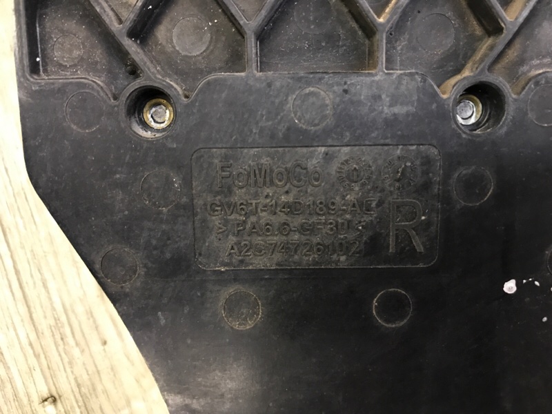 Датчик слепых зон правый FORD ESCAPE 12-19 T15HDTX Датчик слепых зон правый FORD ESCAPE 12-19 T15HDTX