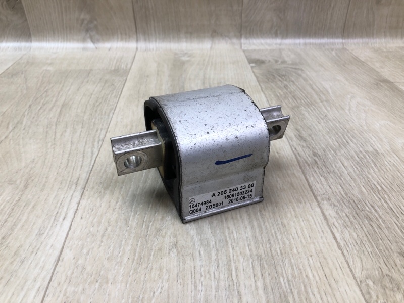 Запчасть подушка акпп MERCEDES C-CLASS W205 16-21 2017 M274920 2.0L A 205 240 33 00 Б/У Подушка АКПП MERCEDES C-CLASS W205 16-21 2017 M274920 2.0L A 205 240 33 00 Б/У