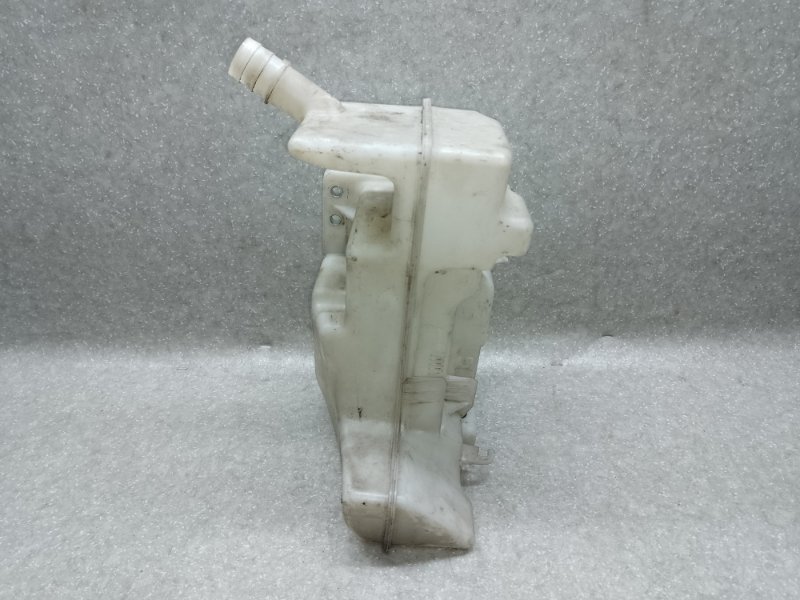 Запчасть бачок омывателя VOLKSWAGEN JETTA USA 10-17 2010 CBTA 2.5L 5C6 955 453 M Б/У Бачок омывателя VOLKSWAGEN JETTA USA 10-17 2010 CBTA 2.5L 5C6 955 453 M Б/У