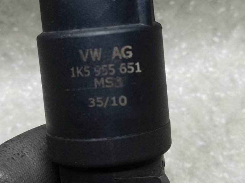 Насос омывателя стекла передний JETTA USA 10-17 2010 CBTA 2.5L