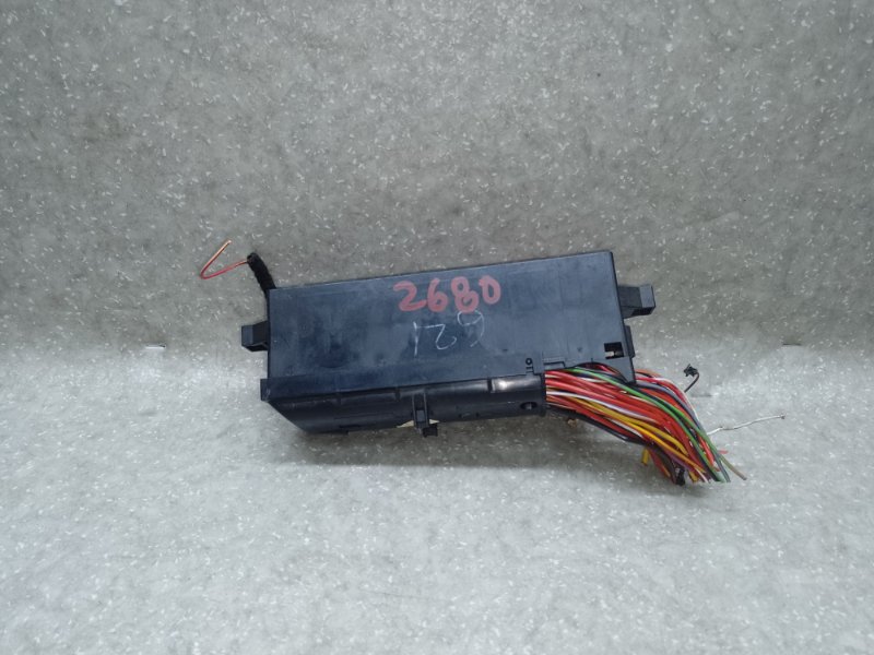 Блок предохранителей моторный отсек JETTA USA 10-17 2010 CBTA 2.5L Блок предохранителей моторный отсек JETTA USA 10-17 2010 CBTA 2.5L