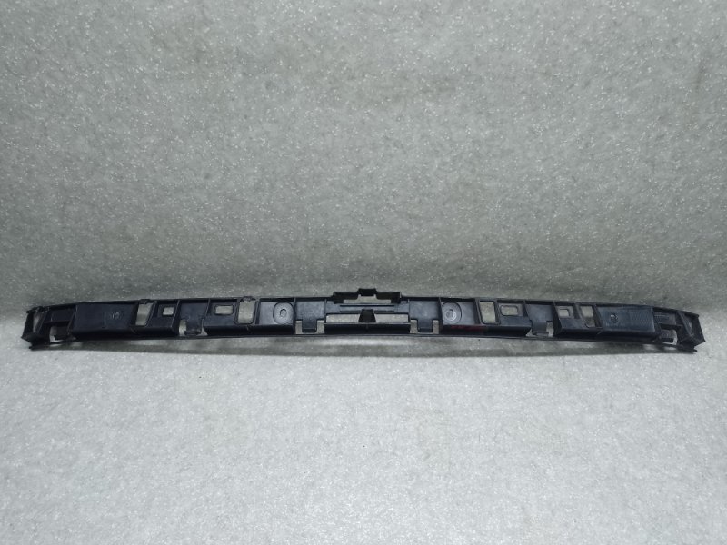 Кронштейн заднего бампера VOLKSWAGEN JETTA USA 10-17 2010 CBTA 2.5L 5C6 807 863 Б/У