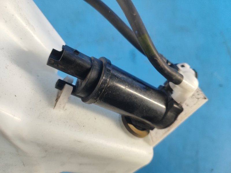 Бачок омывателя X-TRAIL/ROGUE T33 20- 2021 2.5 PR25DD Бачок омывателя X-TRAIL/ROGUE T33 20- 2021 2.5 PR25DD