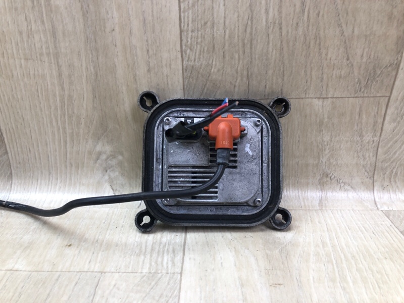 Блок розжига ксенона FORD MUSTANG 15- Кабриолет 3.7 C37PDED Блок розжига ксенона FORD MUSTANG 15- Кабриолет 3.7 C37PDED