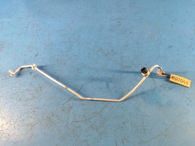 Запчасть трубка кондиционера NISSAN X-TRAIL/ROGUE T33 20- 2021 2.5 PR25DD 924406RF2D Б/У Трубка кондиционера NISSAN X-TRAIL/ROGUE T33 20- 2021 2.5 PR25DD 924406RF2D Б/У