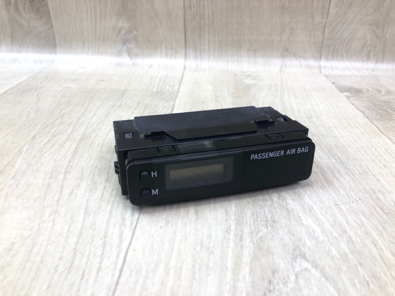 Запчасть часы TOYOTA COROLLA 150 06-13 2011 1.8 2ZRFE 83950-02171 Б/У Часы TOYOTA COROLLA 150 06-13 2011 1.8 2ZRFE 83950-02171 Б/У