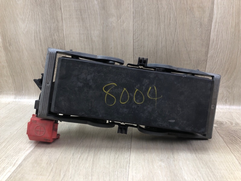 Блок предохранителей моторный отсек JOURNEY 08-20 2012 2.4 ED3 Блок предохранителей моторный отсек JOURNEY 08-20 2012 2.4 ED3