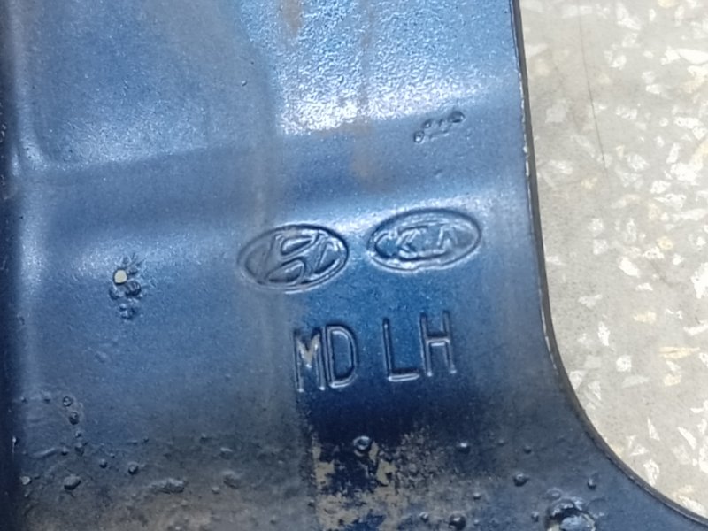 Петля капота левая ELANTRA MD 10-15 2015 1.8 G4NB