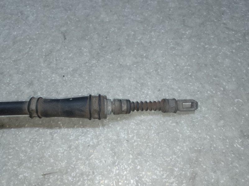 Трос стояночного тормоза правый ELANTRA MD 10-15 2015 1.8 G4NB