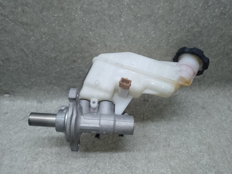 Главный тормозной цилиндр ELANTRA MD 10-15 2015 1.8 G4NB Главный тормозной цилиндр ELANTRA MD 10-15 2015 1.8 G4NB