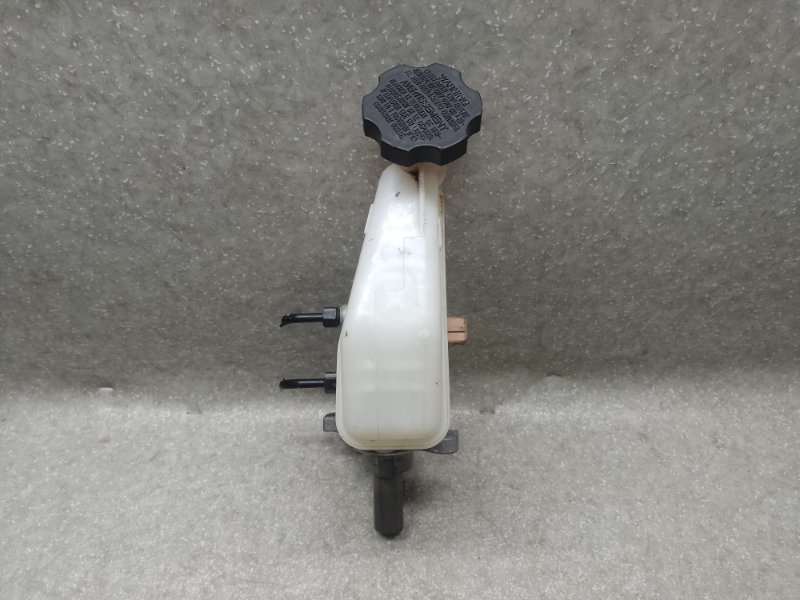 Главный тормозной цилиндр ELANTRA MD 10-15 2015 1.8 G4NB Главный тормозной цилиндр ELANTRA MD 10-15 2015 1.8 G4NB