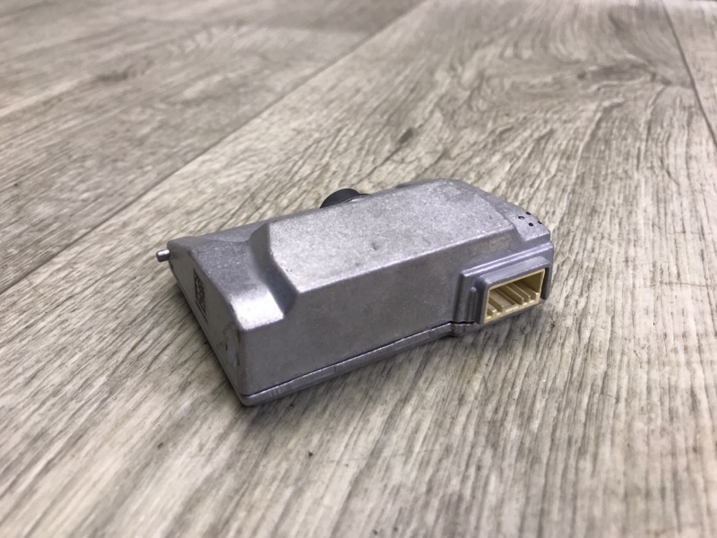 Камера переднего вида IONIQ 5 21- Камера переднего вида IONIQ 5 21-