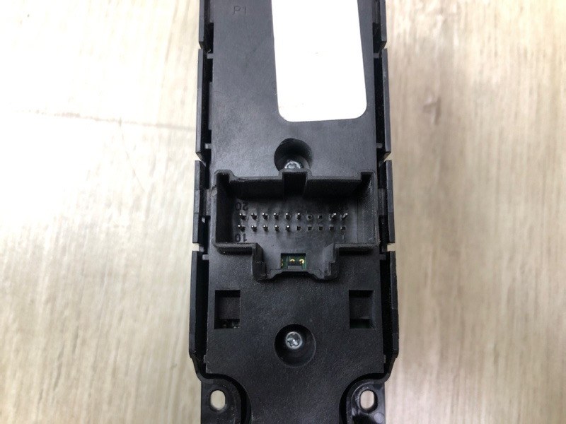 Блок управления стеклоподъемниками MUSTANG 15- 2017 Кабриолет 3.7 C37PDED