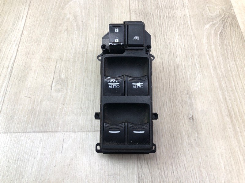 Запчасть блок управления стеклоподъемниками HONDA ACCORD CU8 / TSX 08-14 2010 2.4 K24Z3 35750-TL2-A11 Б/У Блок управления стеклоподъемниками HONDA ACCORD CU8 / TSX 08-14 2010 2.4 K24Z3 35750-TL2-A11 Б/У