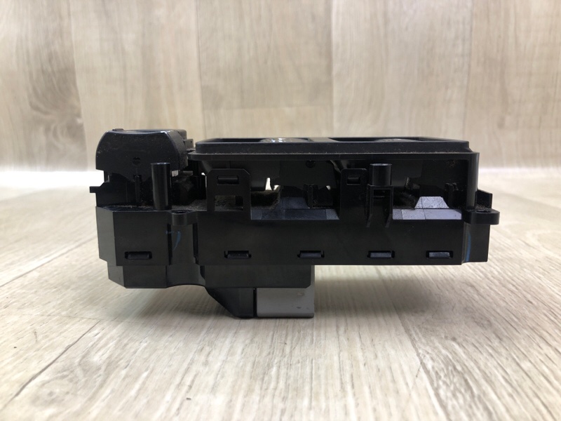 Блок управления стеклоподъемниками ACCORD CU8 / TSX 08-14 2010 2.4 K24Z3 Блок управления стеклоподъемниками ACCORD CU8 / TSX 08-14 2010 2.4 K24Z3