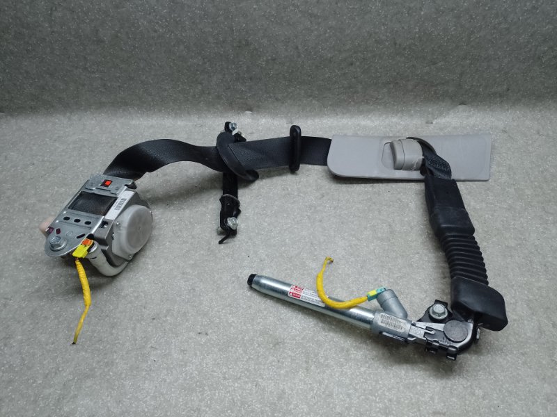 Ремень безопасности передний левый HYUNDAI ELANTRA MD 10-15 2015 1.8 G4NB 88810-3Y000RY Б/У