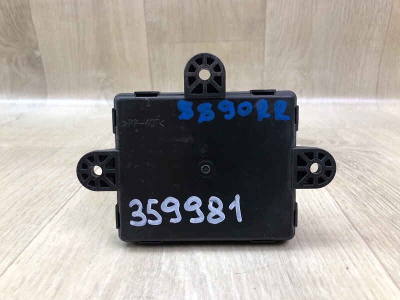 Блок управления дверей задний правый FORD FOCUS 10-18 2.0 C20HDEX Блок управления дверей задний правый FORD FOCUS 10-18 2.0 C20HDEX