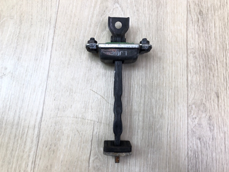 Ограничитель двери передний левый ELANTRA AD 16- 2016 2.0 G4NH