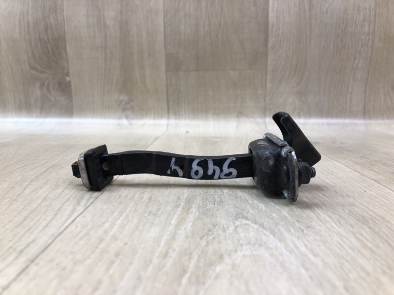 Ограничитель двери передний левый HYUNDAI ELANTRA AD 16- 2.0 G4NH