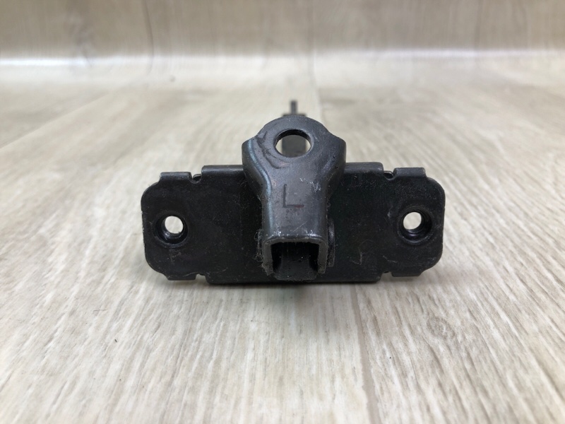 Ограничитель двери передний левый HYUNDAI ACCENT RB 10- 1.6 G4FD