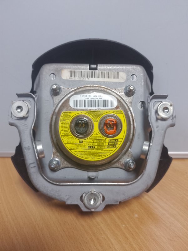 Подушка безопасности в руль SUBARU LEGACY 09-15 BM Седан 2.5 EJ253