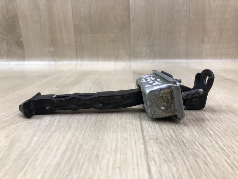 Ограничитель двери передний правый FOCUS 10-18 2017 2.0 C20HDEX