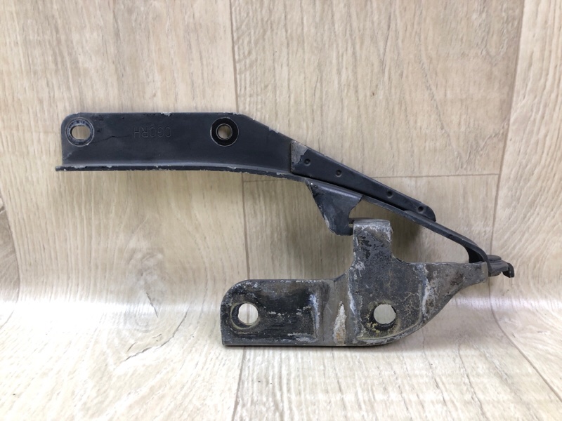 Петля капота правая FX S50 03-08 2005 3.5 VQ35DE