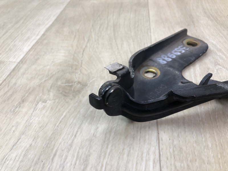 Петля капота левая FX S50 03-08 2005 3.5 VQ35DE