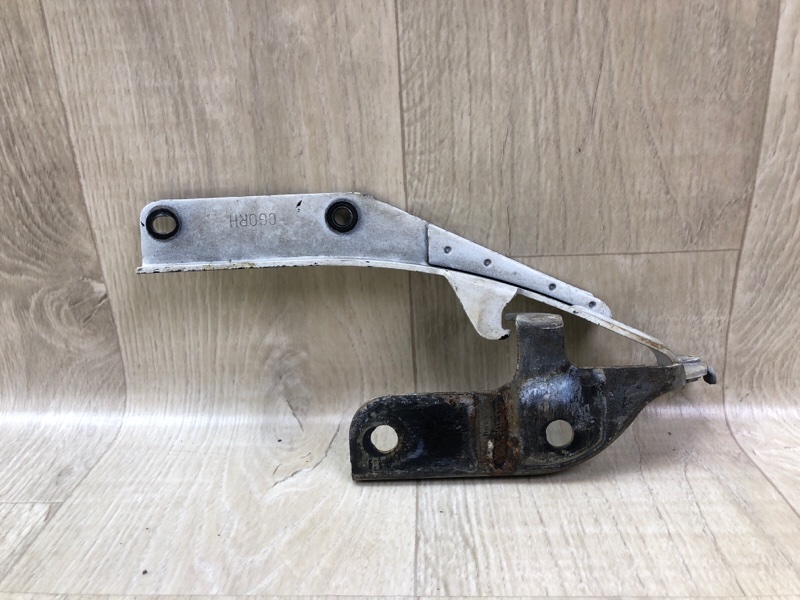 Петля капота правая FX S50 03-08 2006 VK45DE