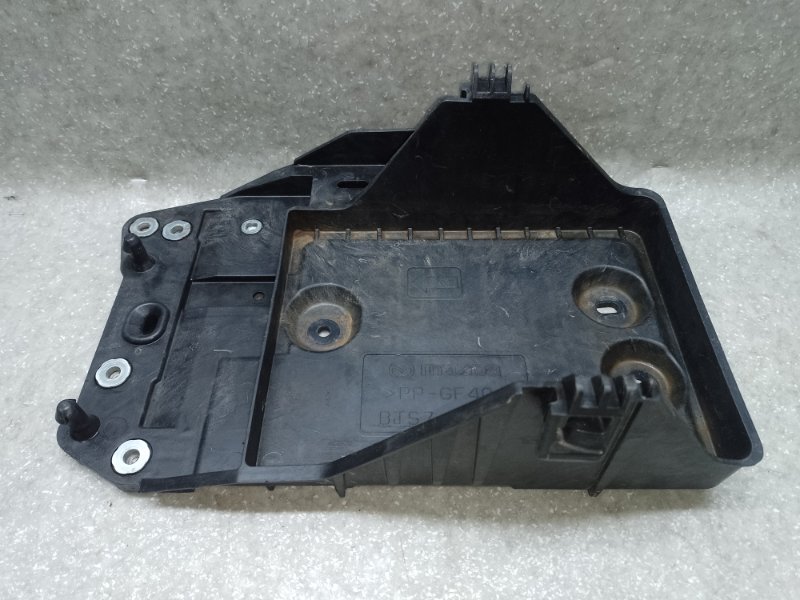 Полка аккумулятора MAZDA CX-5 (KE) 11-17 KD53-56-040B Б/У