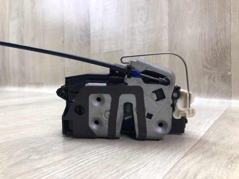 Замок двери передний правый FORD FOCUS 10-18 2.0 C20HDEX