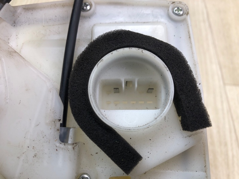 Замок двери задний левый SX4 06-13 2009 J20A