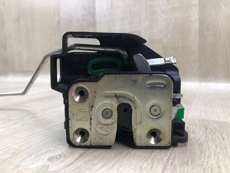 Замок двери передний правый HYUNDAI ACCENT RB 10- 1.6 G4FD